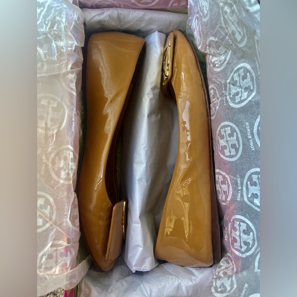 Almost New Tory Burch Square-Toe Logo Flat-Soft Patent Calf - Picture 3 of 4